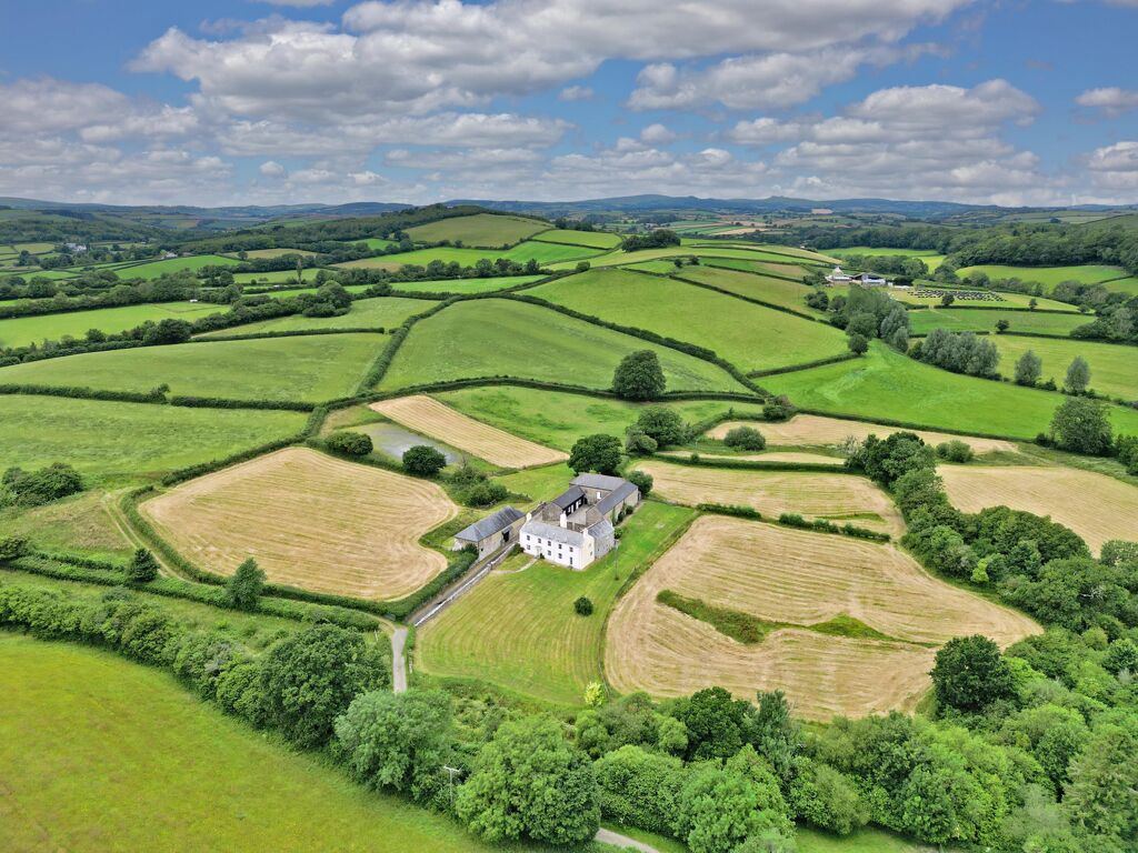 Image of Broadhempston, Totnes, Devon, TQ9