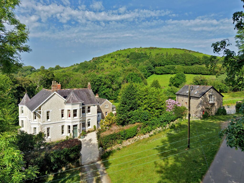 Image of Chagford, Newton Abbot, Devon TQ13