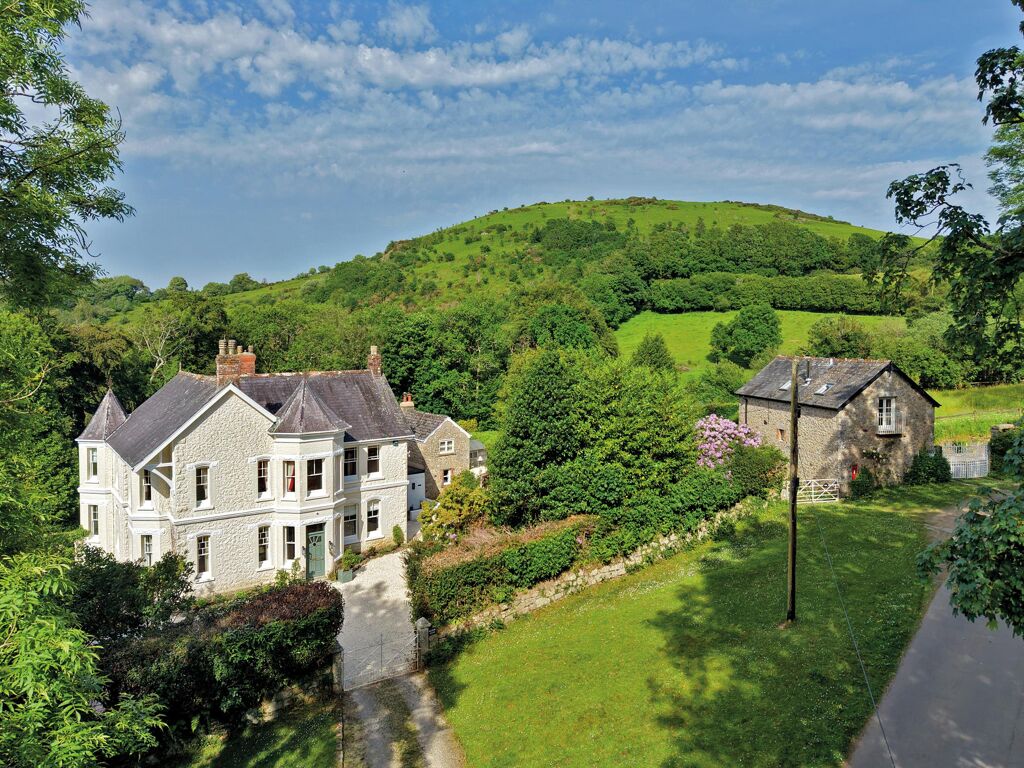 Image of Chagford, Newton Abbot, Devon TQ13