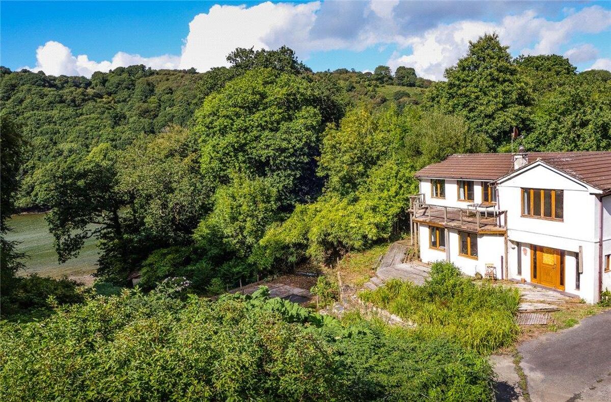 Immobilien zum Kauf Lanteglos, Fowey, Cornwall, PL23 Knight Frank