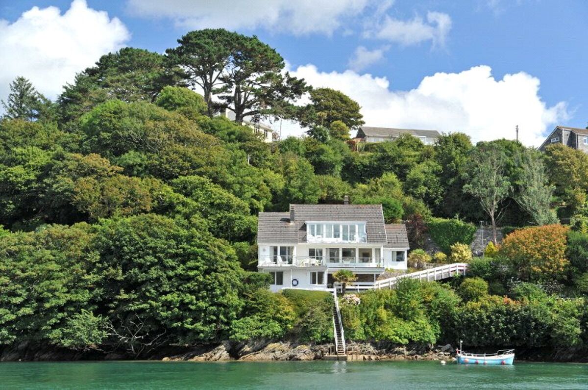 house for sale in Fowey, Cornwall, PL23 EXE100239 Knight Frank