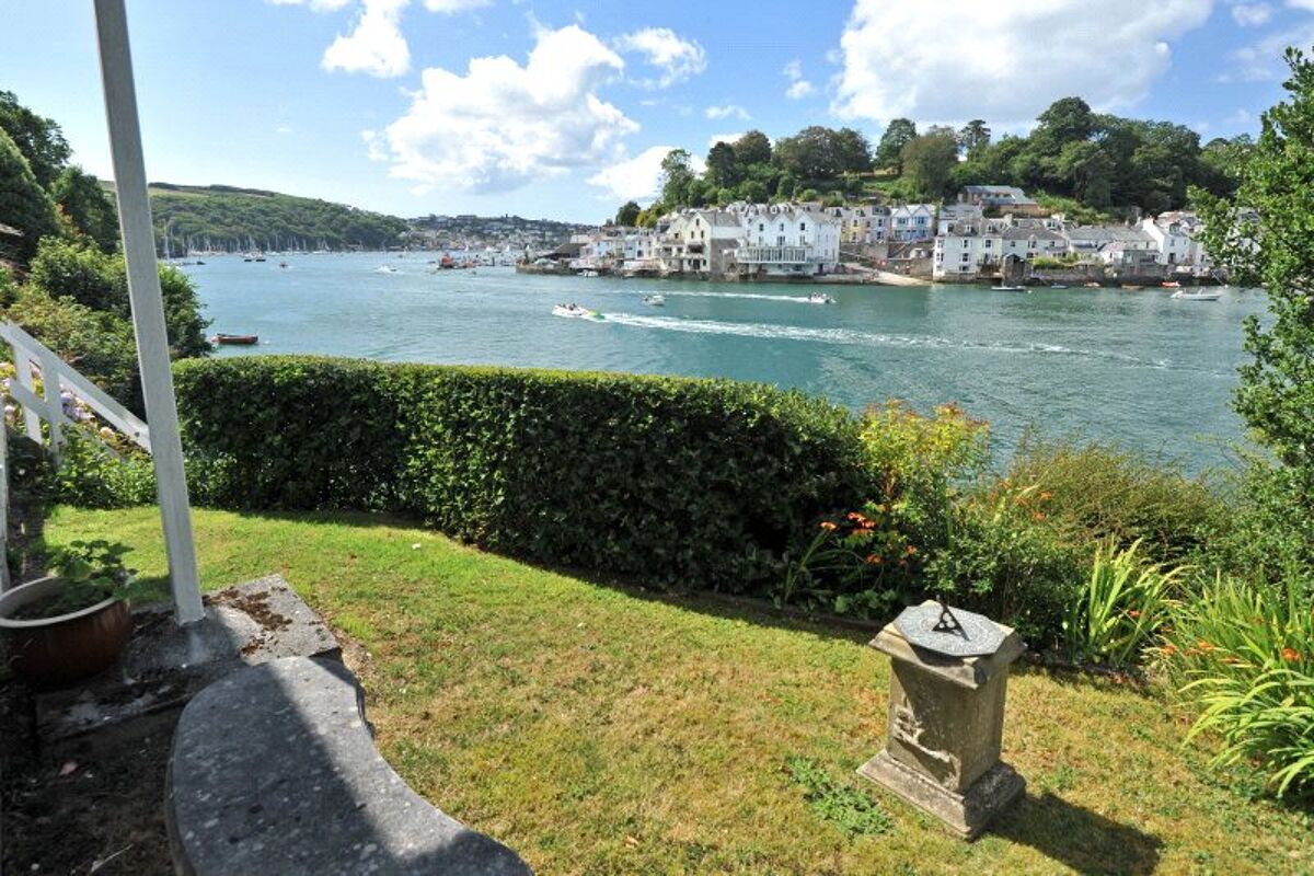 house for sale in Fowey, Cornwall, PL23 EXE100239 Knight Frank