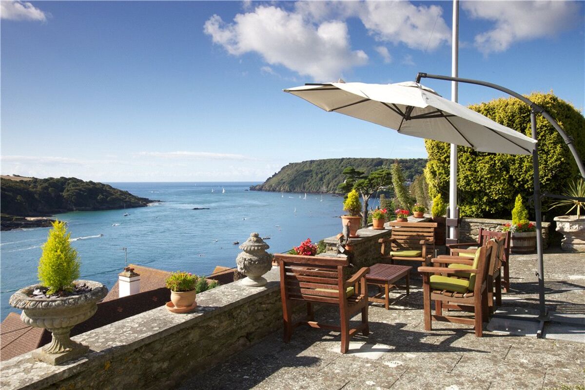 house for sale in Road, Devon, TQ8 EXE110228