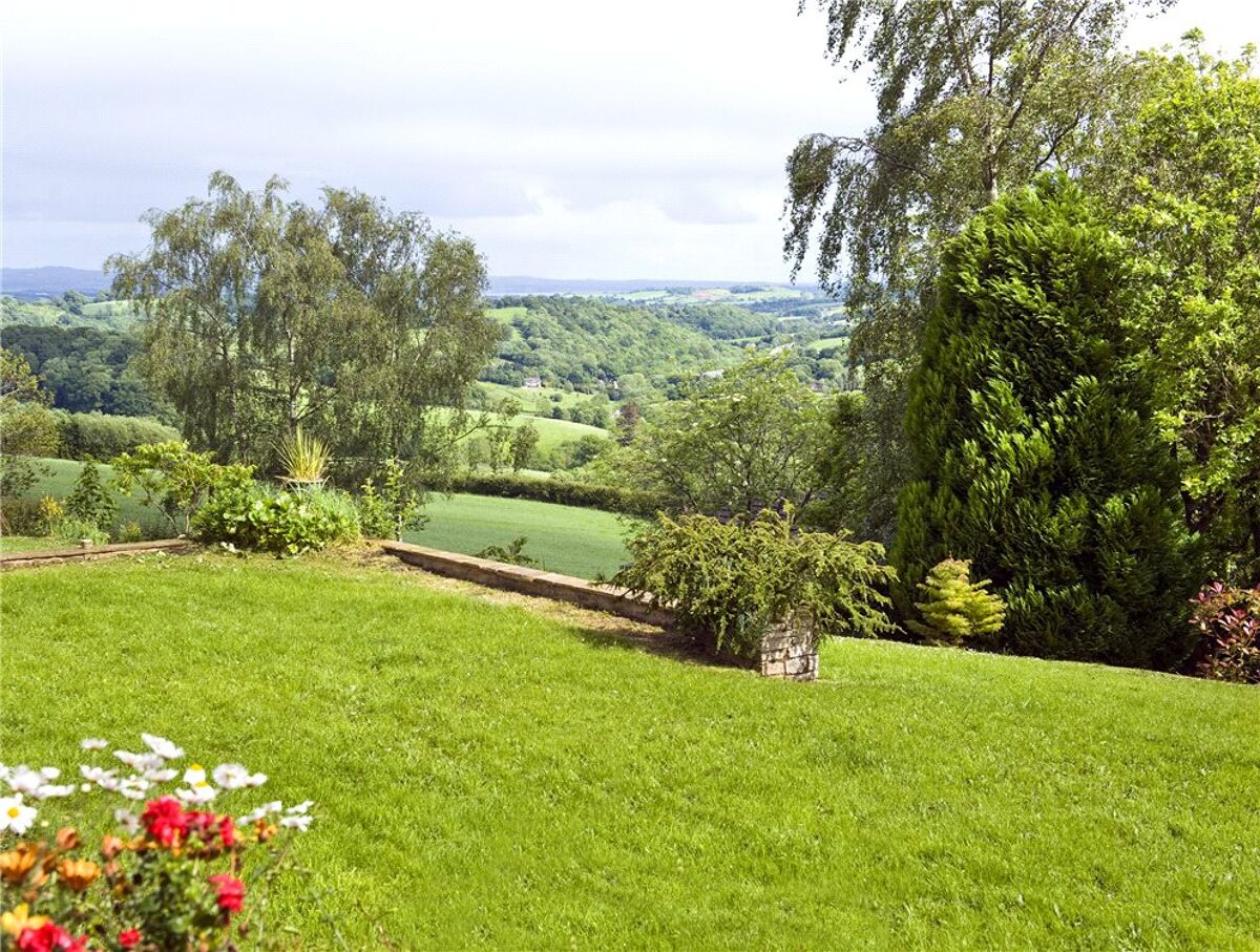 house for sale in Whitestone, Exeter, Devon, EX4 EXE120035 Knight Frank