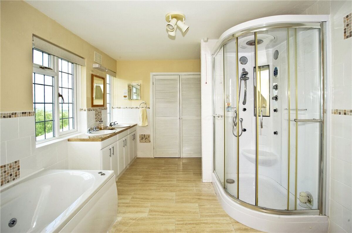 house for sale in Whitestone, Exeter, Devon, EX4 EXE120035 Knight Frank