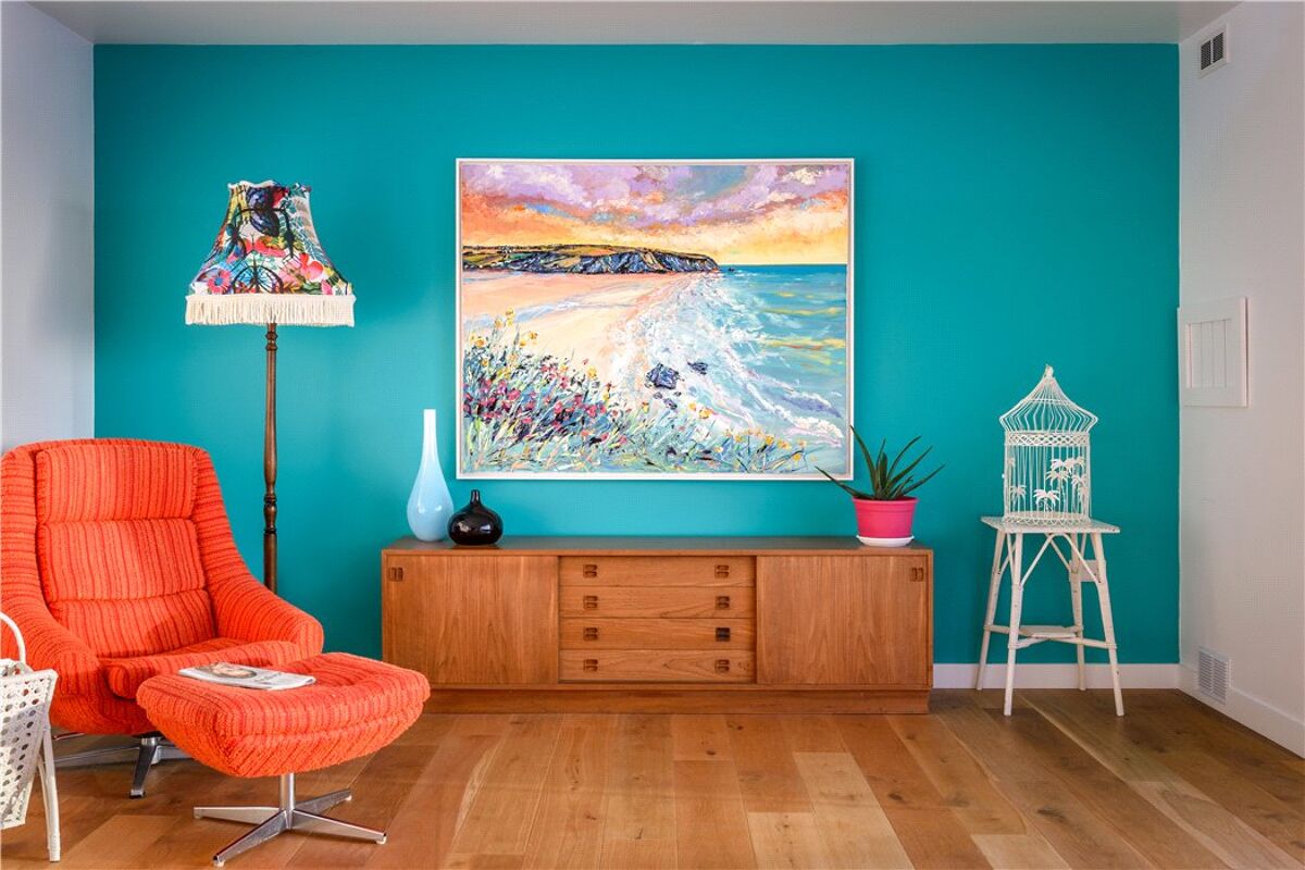 house for sale in Tredragon Road, Mawgan Porth, Newquay, Cornwall, TR8