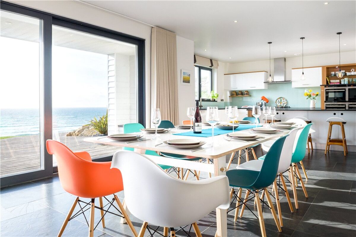 house for sale in Tredragon Road, Mawgan Porth, Newquay, Cornwall, TR8