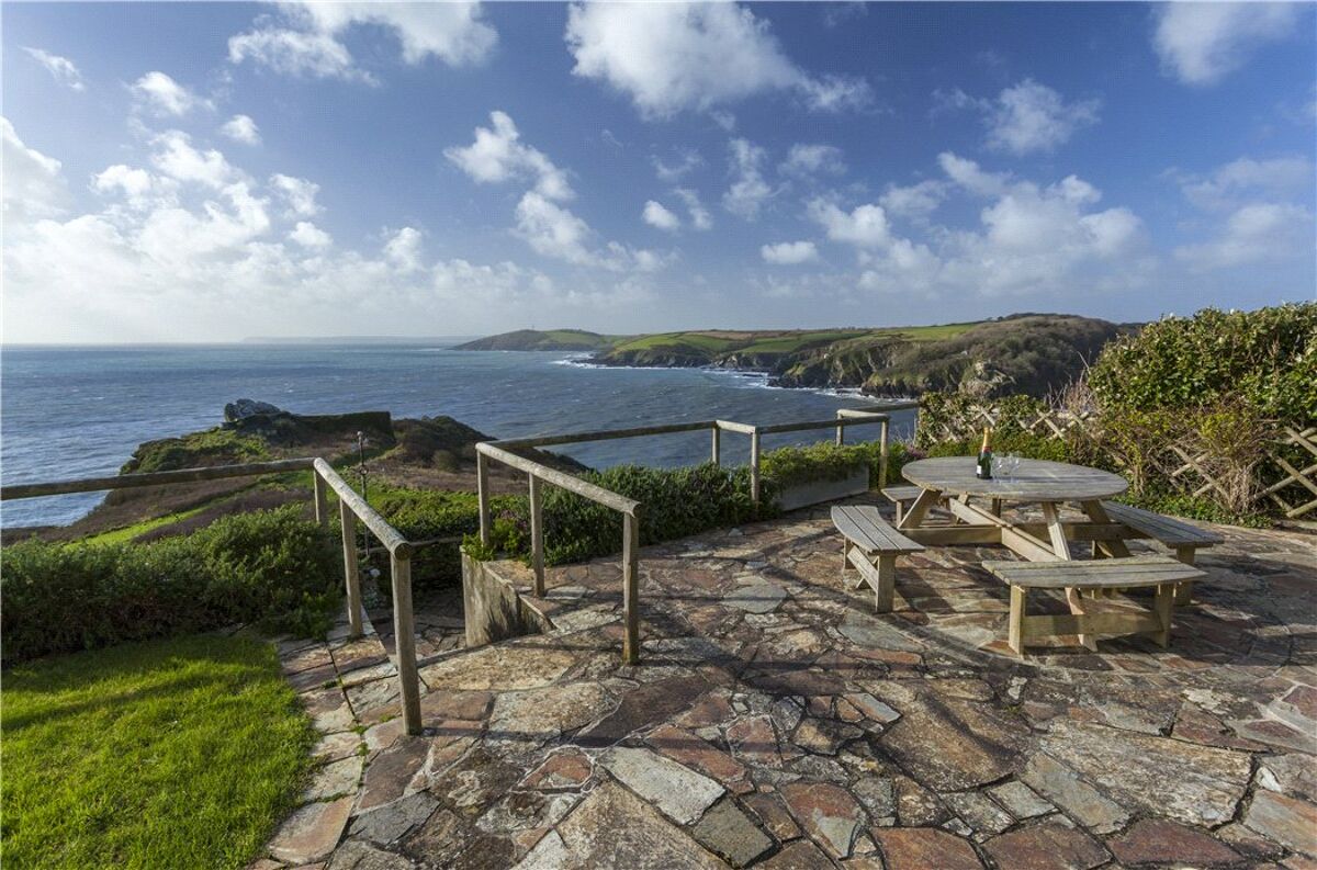 house for sale in Battery Park, Polruan, Fowey, Cornwall, PL23 EXE130018 Knight Frank