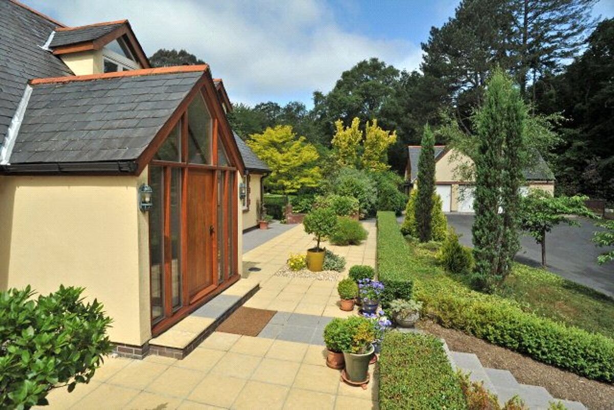 house for sale in Lowerdown, Bovey Tracey, Newton Abbot, Devon, TQ13