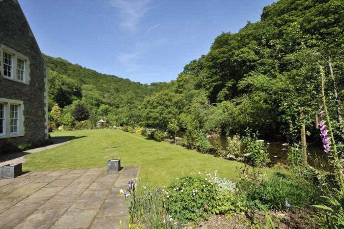 house for sale in Northmoor Road, Dulverton, Somerset, TA22 EXE130189