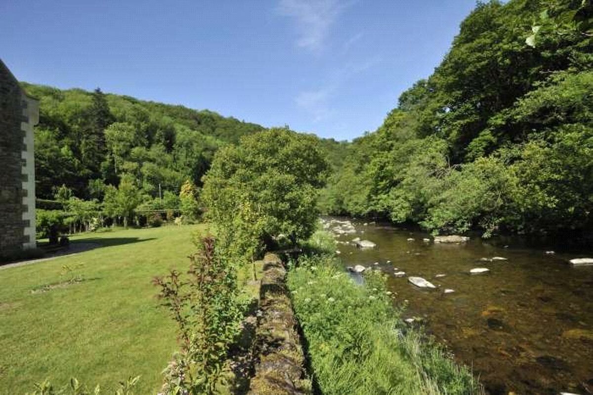 house for sale in Northmoor Road, Dulverton, Somerset, TA22 EXE130189