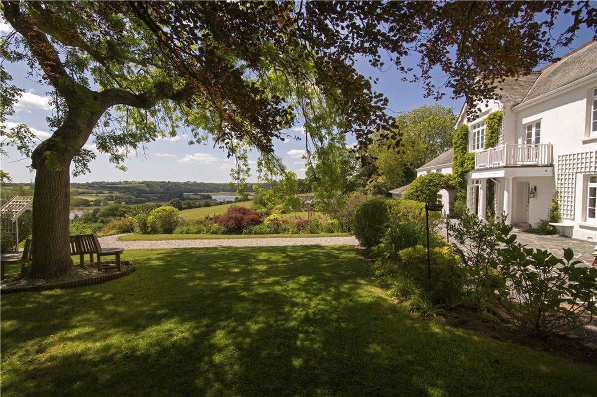 house for sale in Weir Quay, Yelverton, Devon, PL20. EXE130405