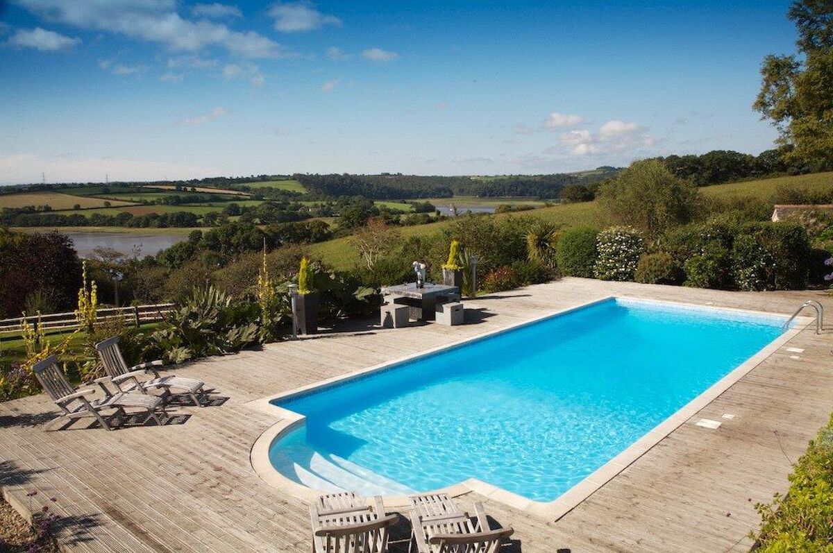 house for sale in Weir Quay, Yelverton, Devon, PL20. EXE130405