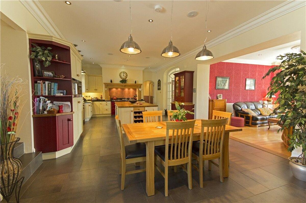 house for sale in Weir Quay, Yelverton, Devon, PL20. EXE130405