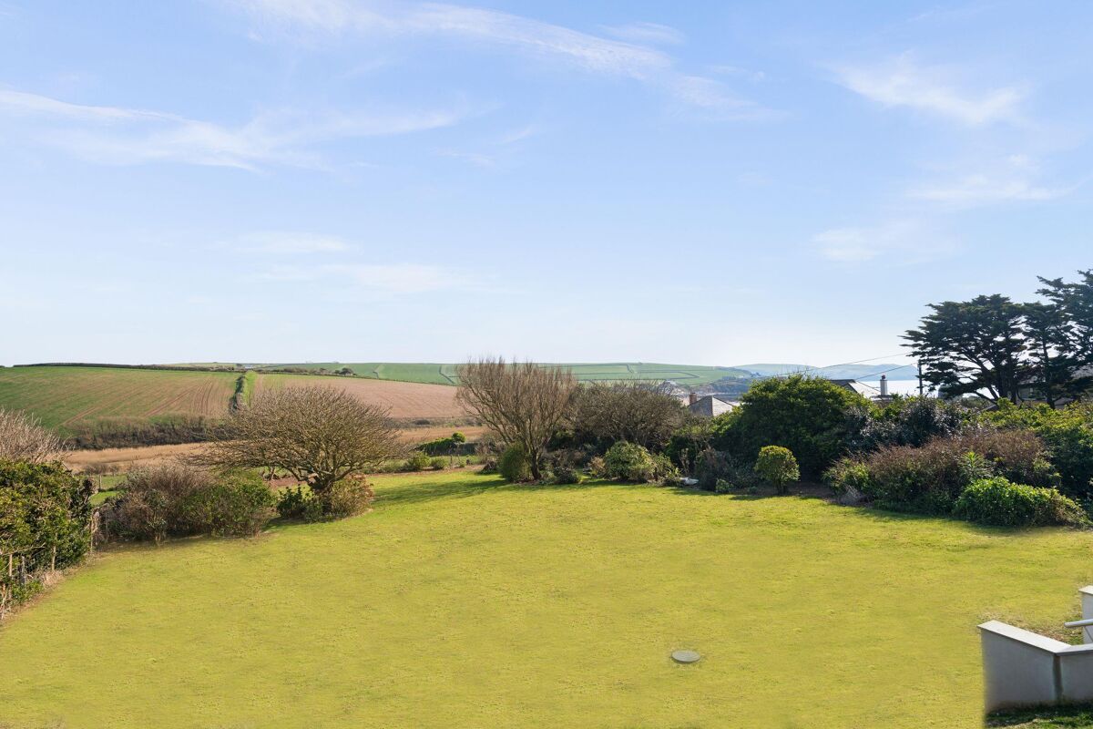 house for sale in Thurlestone, South Milton, Kingsbridge, Devon, TQ7 EXE130563 Knight Frank