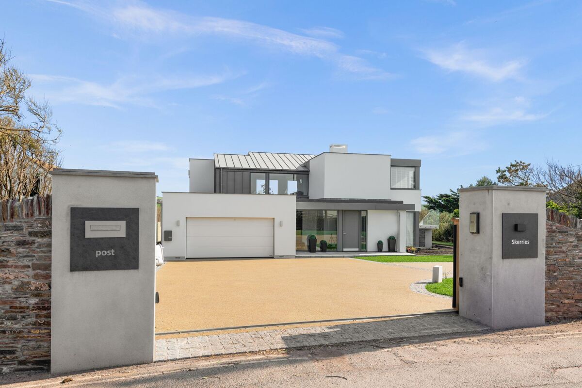 house for sale in Thurlestone, South Milton, Kingsbridge, Devon, TQ7 EXE130563 Knight Frank