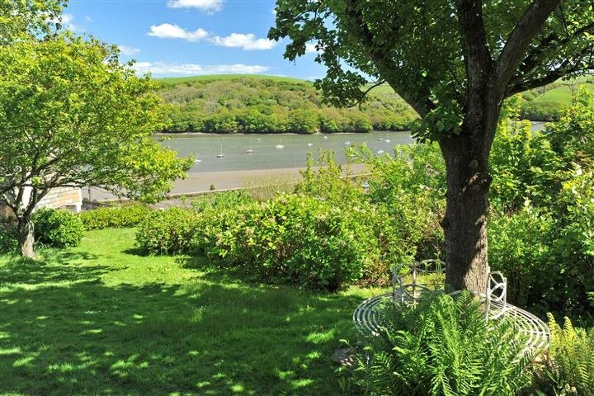 house for sale in Golant, Fowey, Cornwall, PL23 EXE130602 Knight Frank