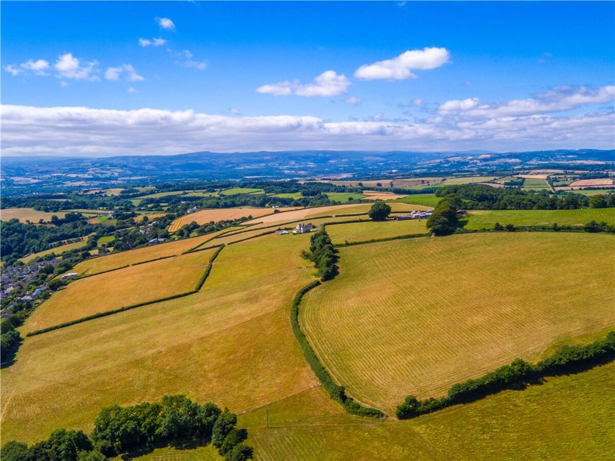 house for sale in Higher Radway Farm, Teignmouth