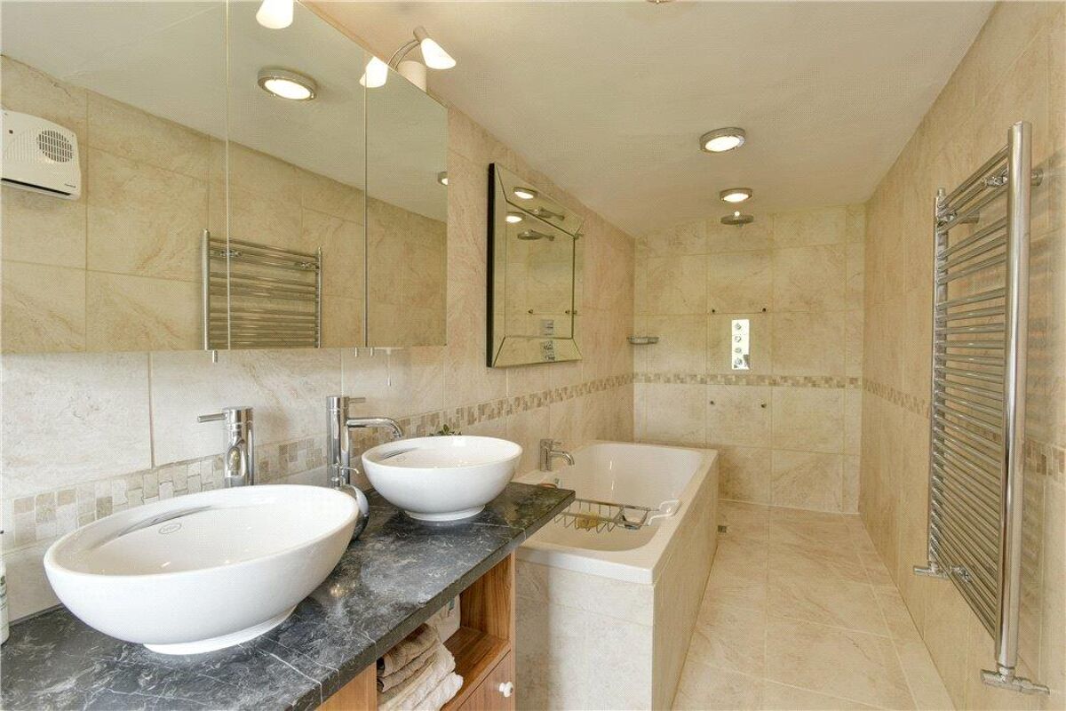 house for sale in Stoke St. Mary, Taunton, Somerset, TA3 EXE140392