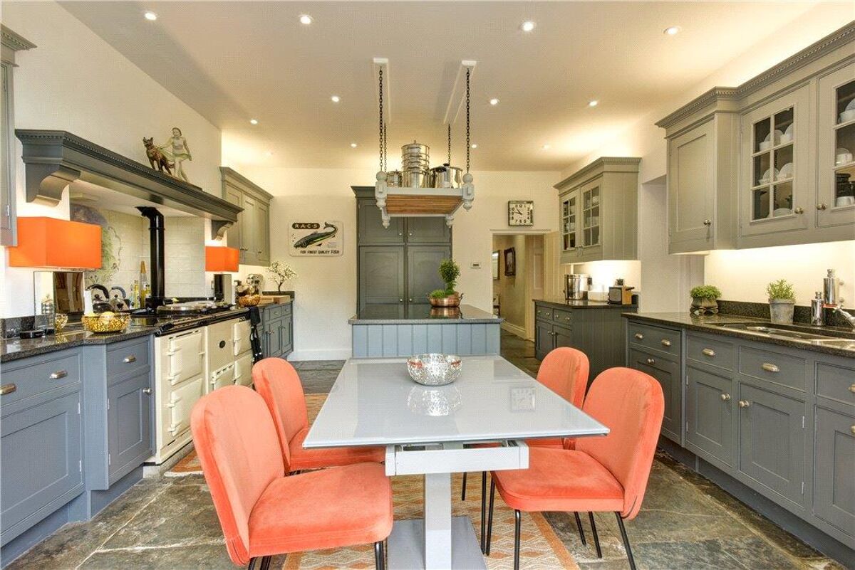 house for sale in Stoke St. Mary, Taunton, Somerset, TA3 EXE140392