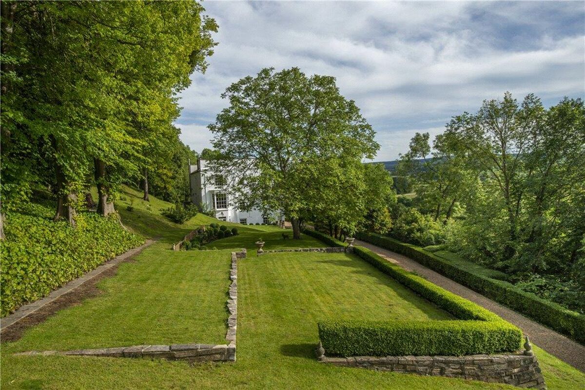 house for sale in Stoke St. Mary, Taunton, Somerset, TA3 EXE140392