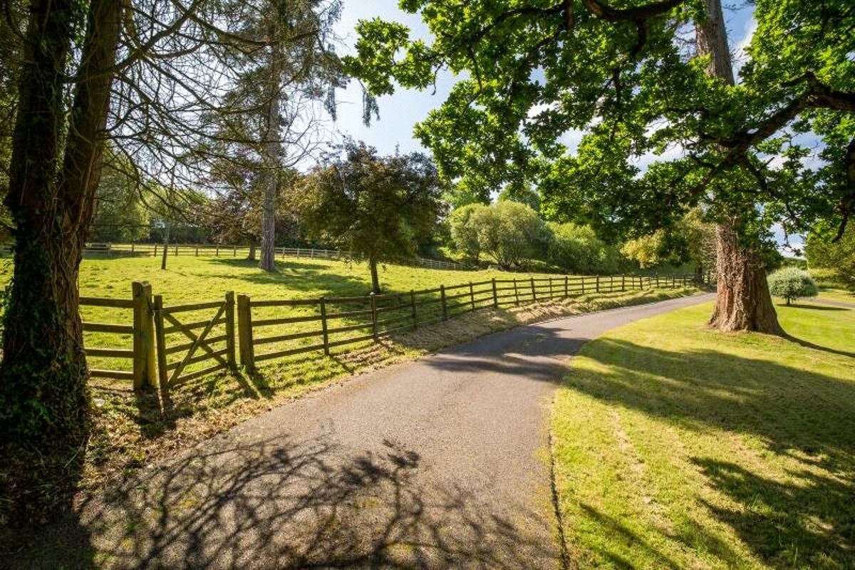 house for sale in Tedburn St. Mary, Exeter, Devon, EX6 EXE140499 Knight Frank