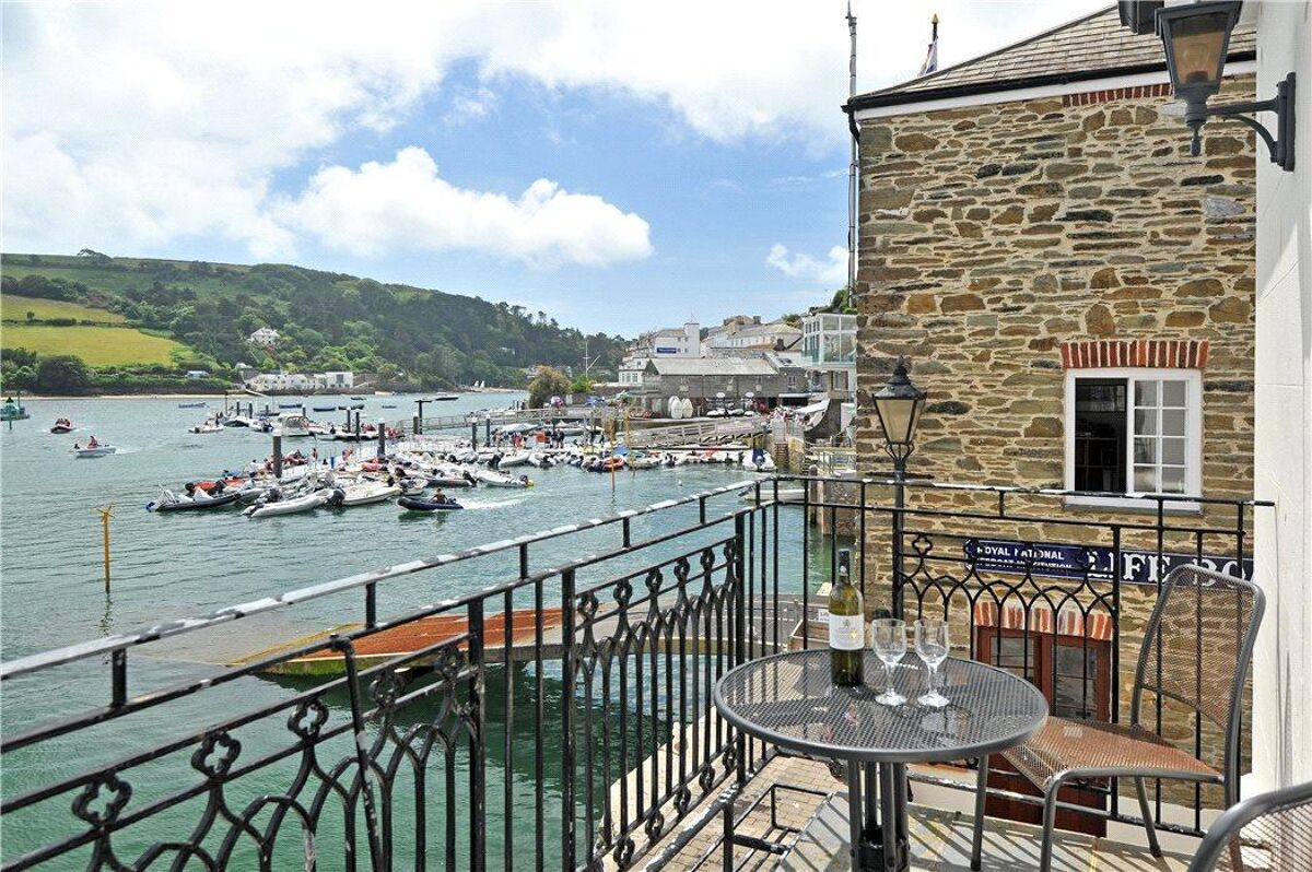 house for sale in Union Street, Devon, TQ8 EXE150150