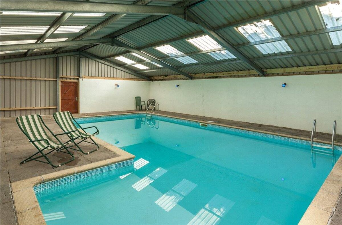 อสังหาริมทรัพย์สำหรับจำหน่าย Ash Mill, South Molton, Devon, EX36