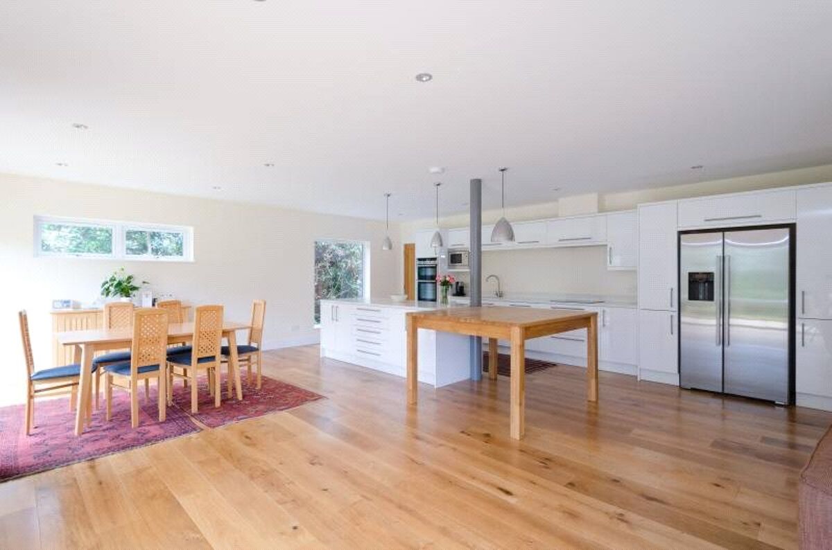House For Sale In Hensleigh Drive St Leonards Exeter Devon EX2 house-for-sale-in-hensleigh-drive-st-leonards-exeter-devon-ex2