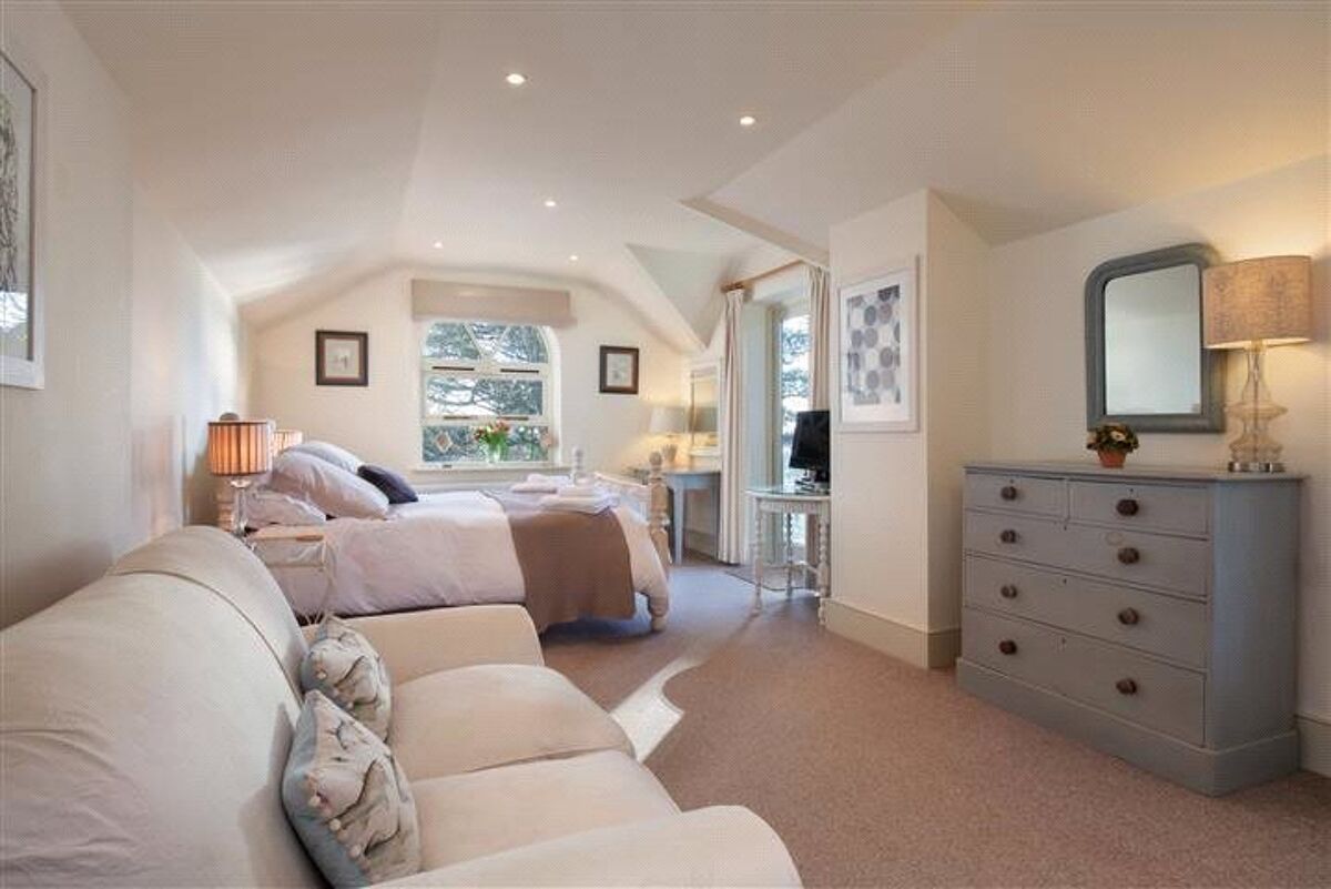 house for sale in Castle Road, Kingswear, Dartmouth, Devon, TQ6