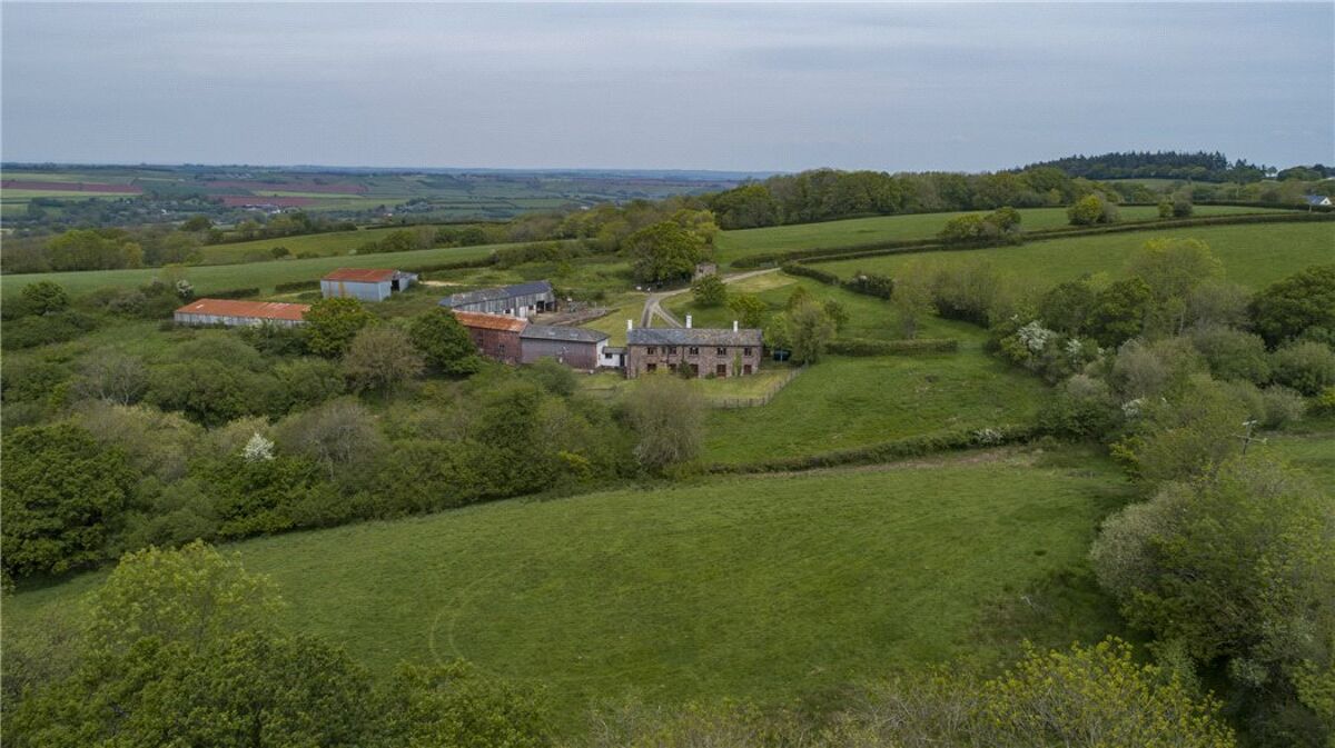 house for sale in Crediton Hamlet, Crediton, Devon, EX17 EXE160083