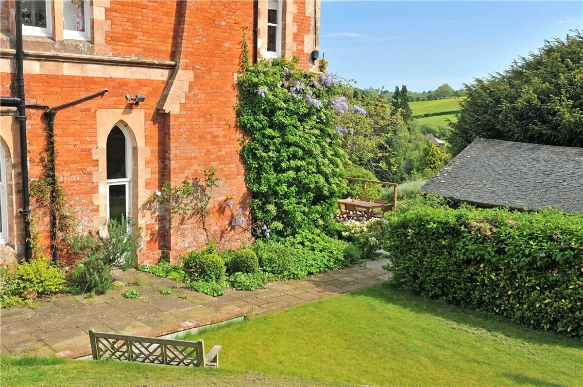 house for sale in Coffinswell, Newton Abbot, Devon, TQ12 EXE160179