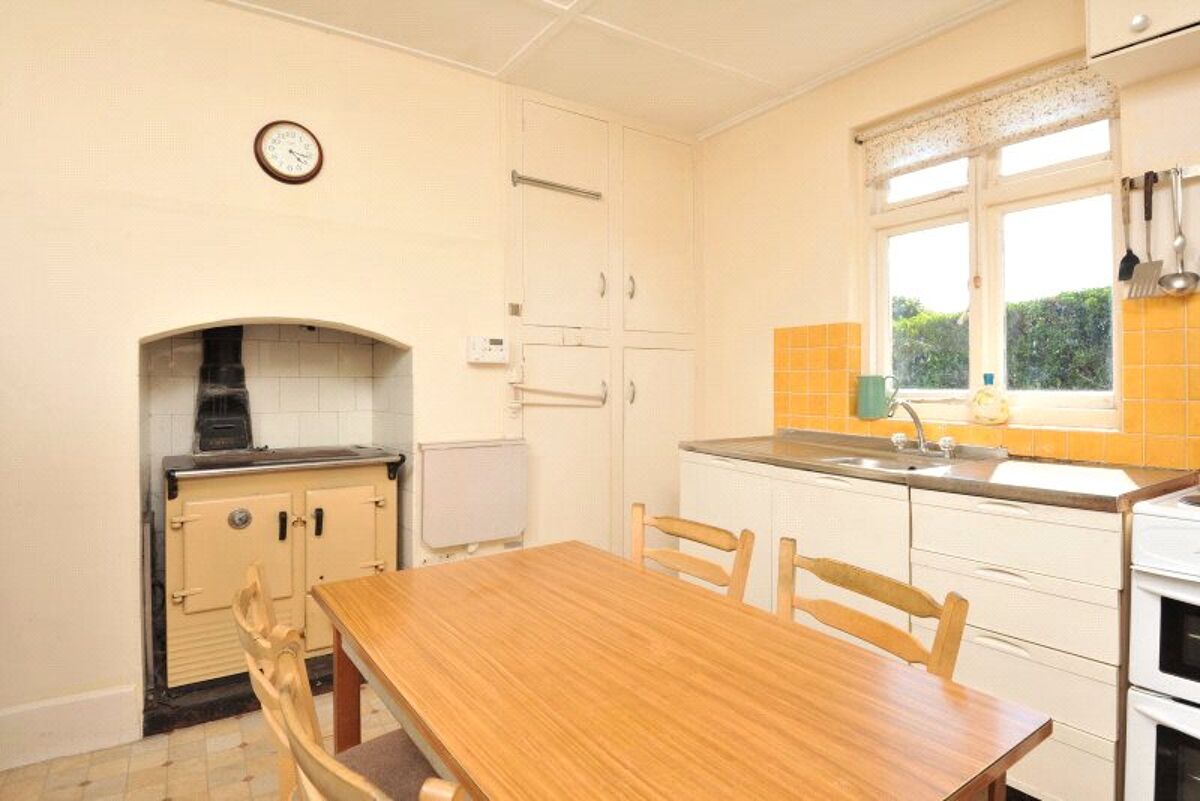 house for sale in Warren Road, Thurlestone, Kingsbridge, TQ7