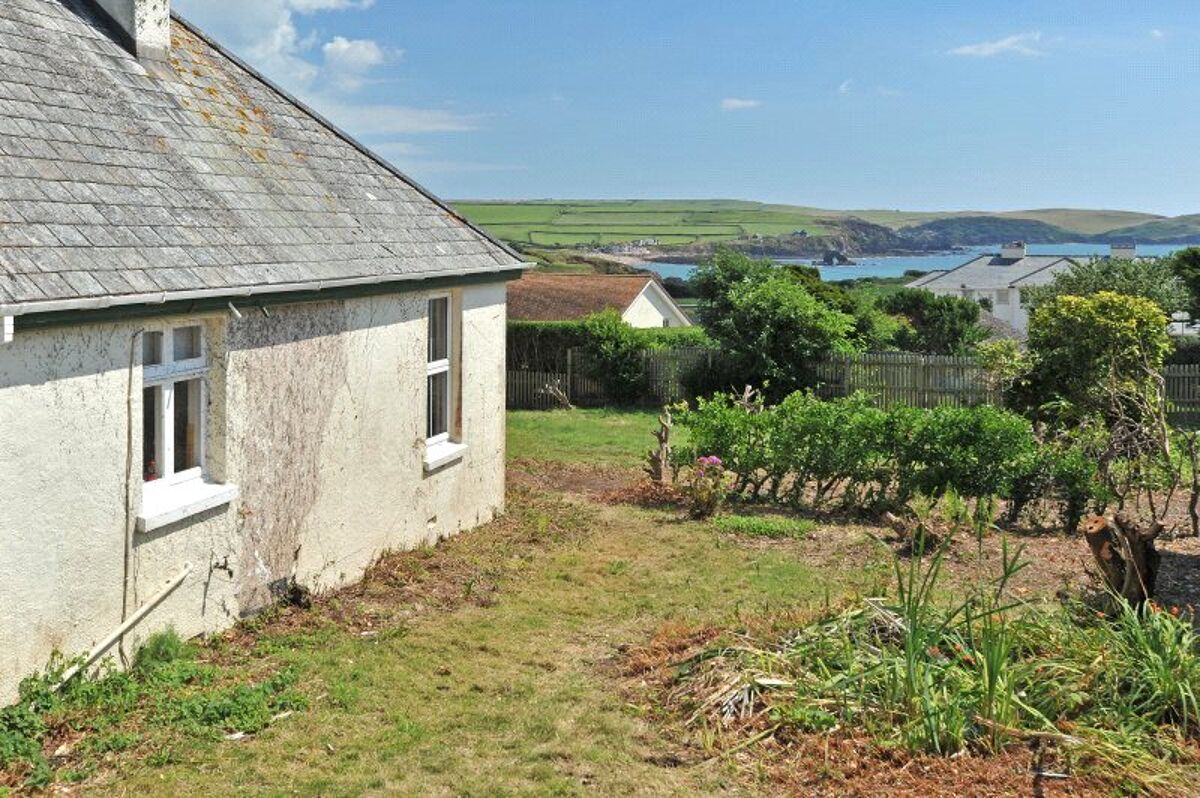 house for sale in Warren Road, Thurlestone, Kingsbridge, TQ7