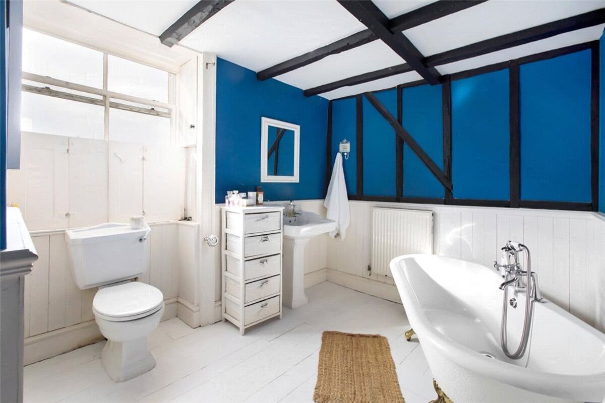 flat for sale in The Retreat, The Retreat Drive, Topsham, Devon, EX3 EXE180116 Knight Frank