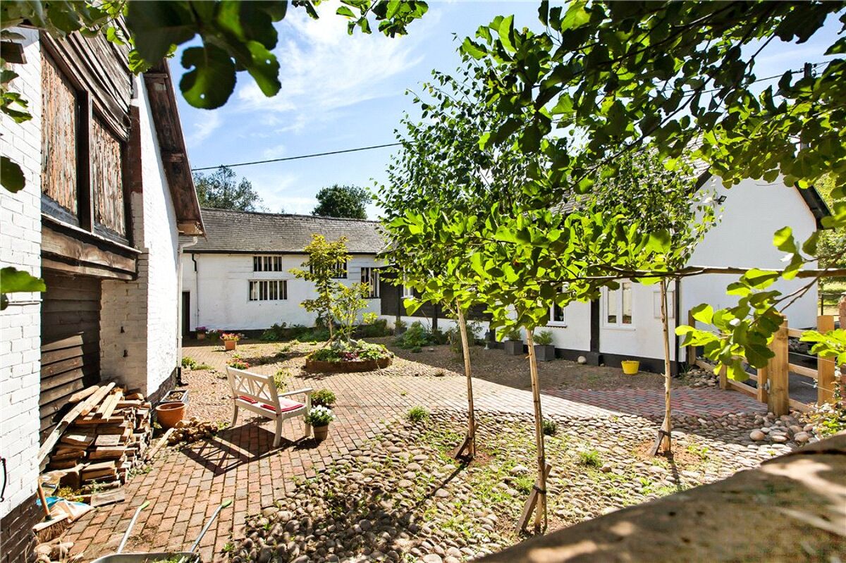 house for sale in Venn Ottery, Ottery St. Mary, Devon, EX11 EXE180214