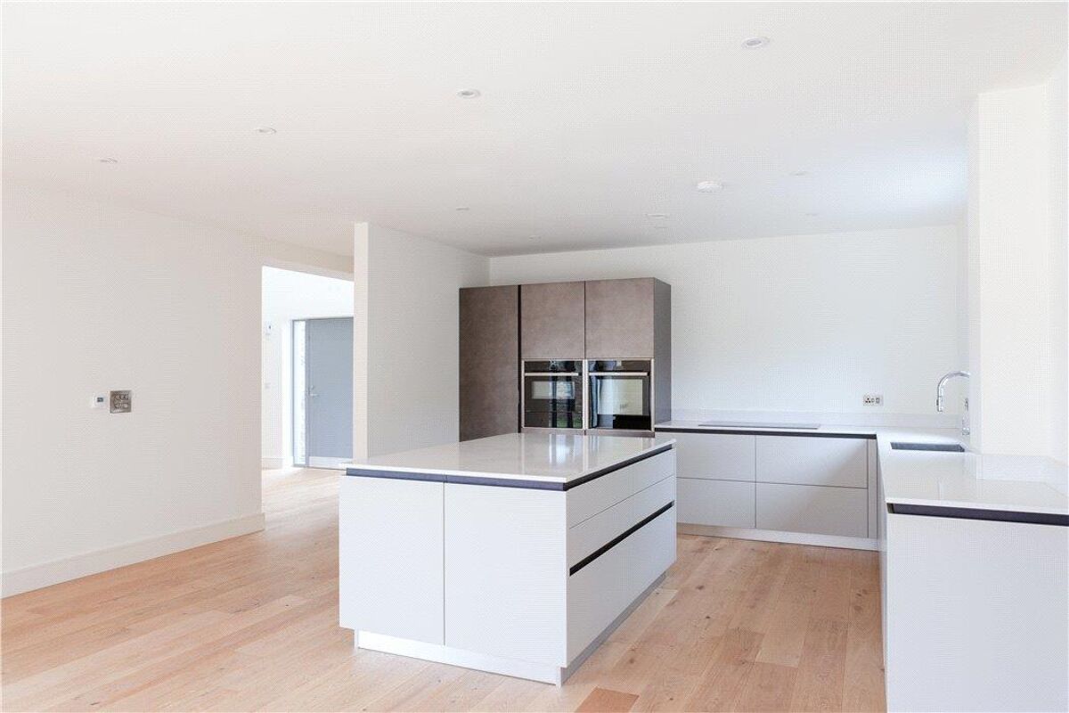 house for sale in Trenemans, Thurlestone, Devon, TQ7. EXE180269