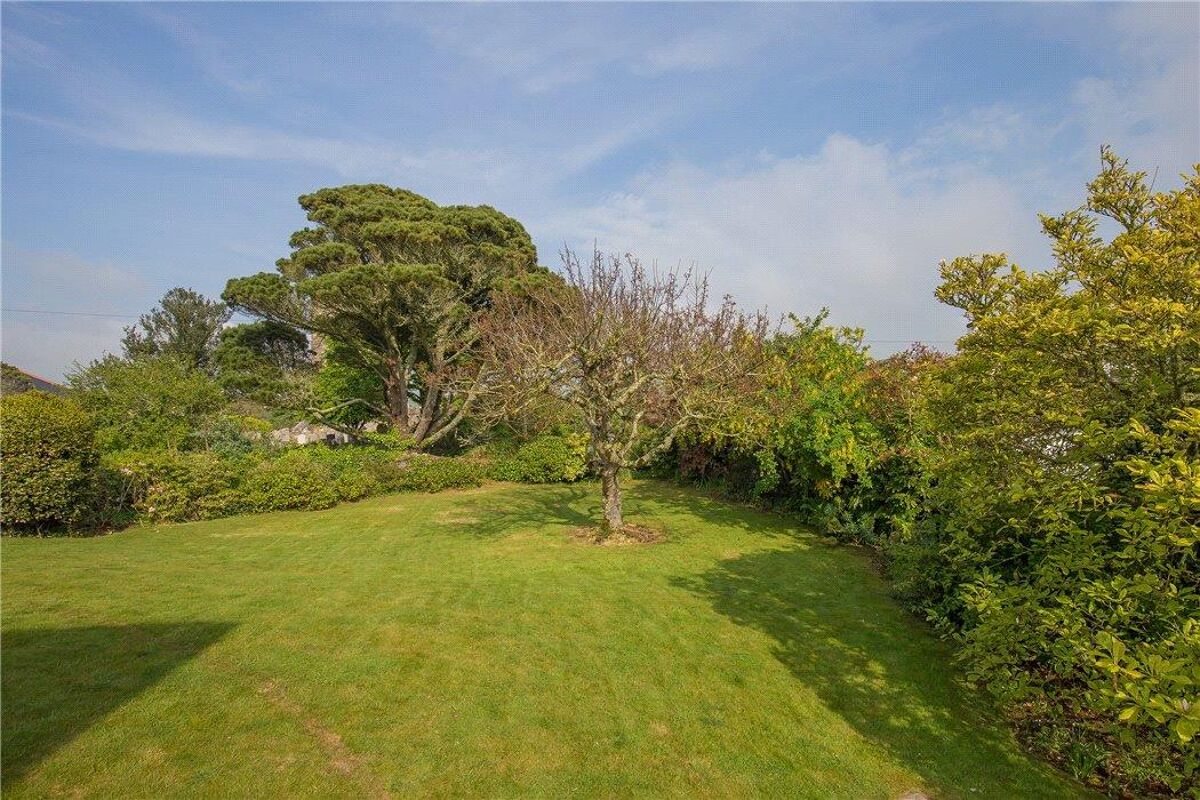 house for sale in Thurlestone, Kingsbridge, TQ7 EXE180315 Knight Frank