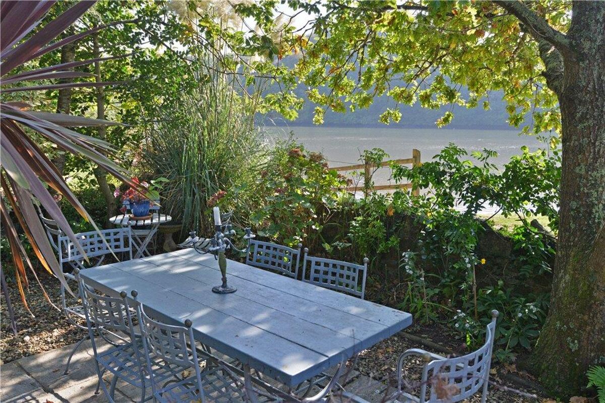 house for sale in Mill Hill, Stoke Gabriel, Totnes, TQ9 EXE180380 Knight Frank