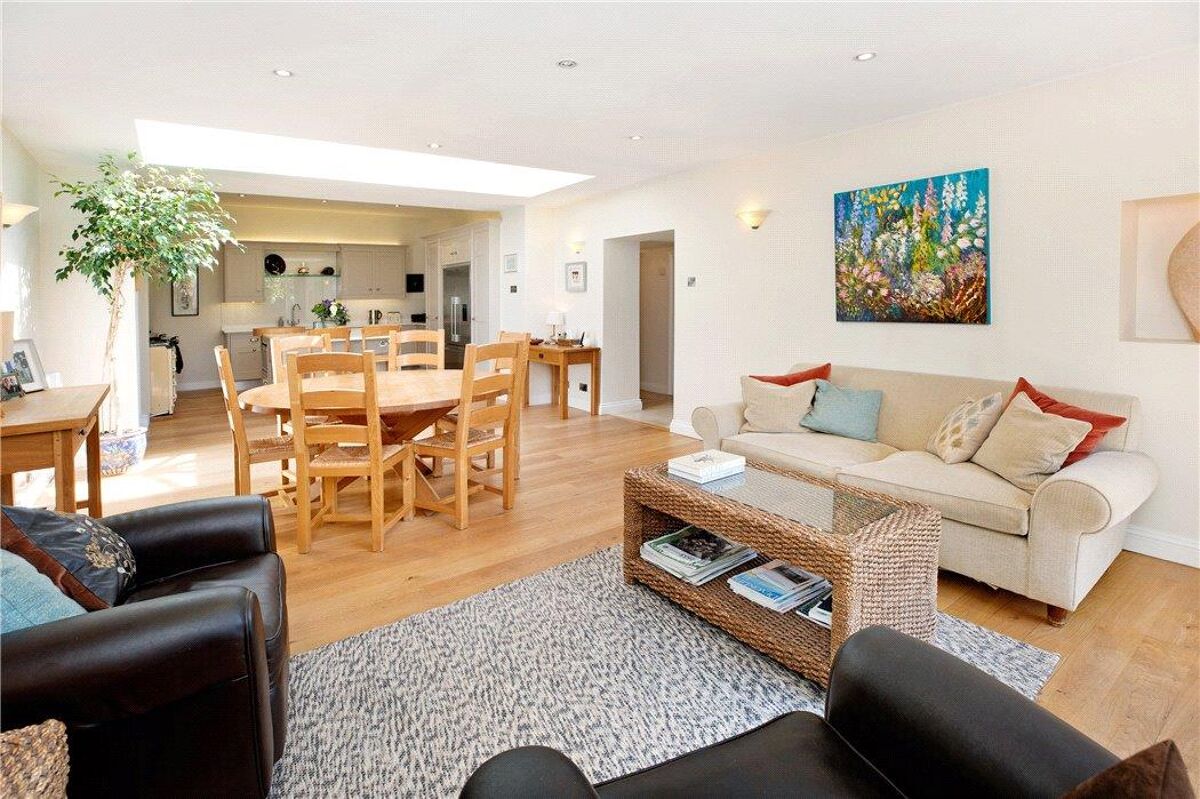 house for sale in Lyndhurst Road, Exeter, Devon, EX2 EXE180403