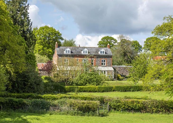 somerset england homes for sale        <h3 class=