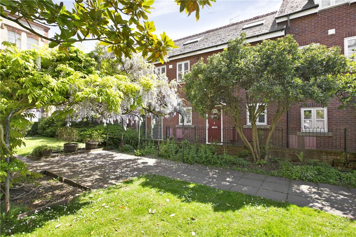 house for sale in Priory Gardens, Friernhay Street, Exeter, Devon, EX4