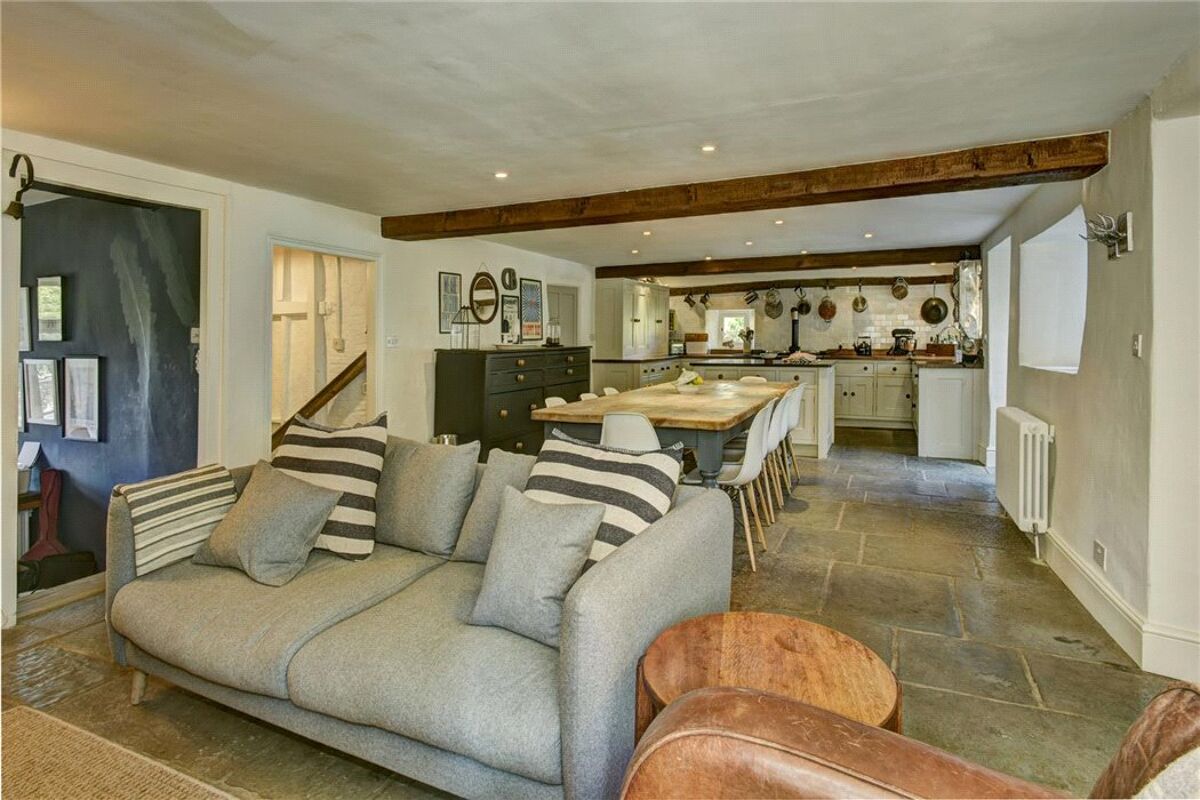 house for sale in Shillingford, Tiverton, Devon, EX16 EXE190100