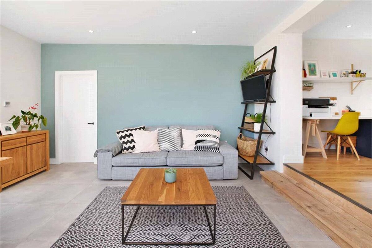 house for sale in Iona Avenue, Exmouth, Devon, EX8 EXE190198 Knight