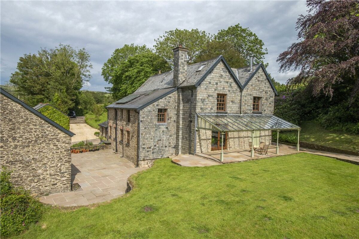 house for sale in Barnstaple, Devon, EX31 EXE190204