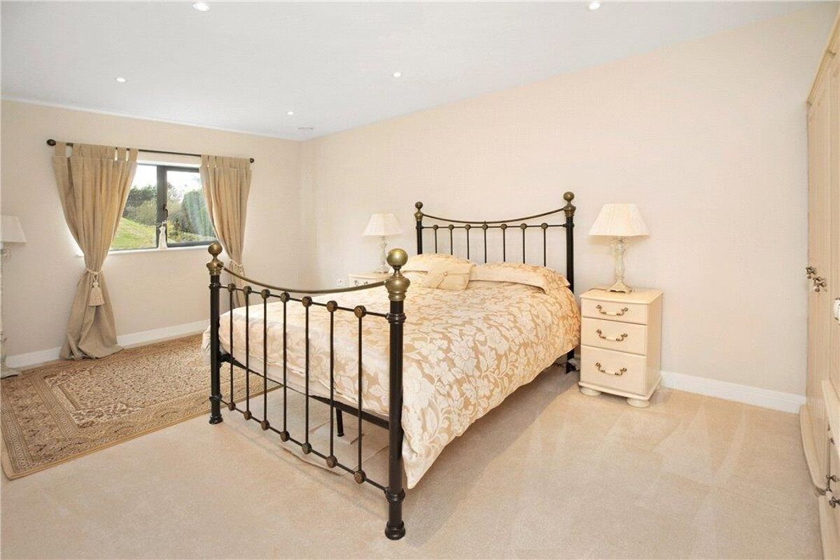 house for sale in Pennsylvania Road, Exeter, Devon, EX4 EXE190410