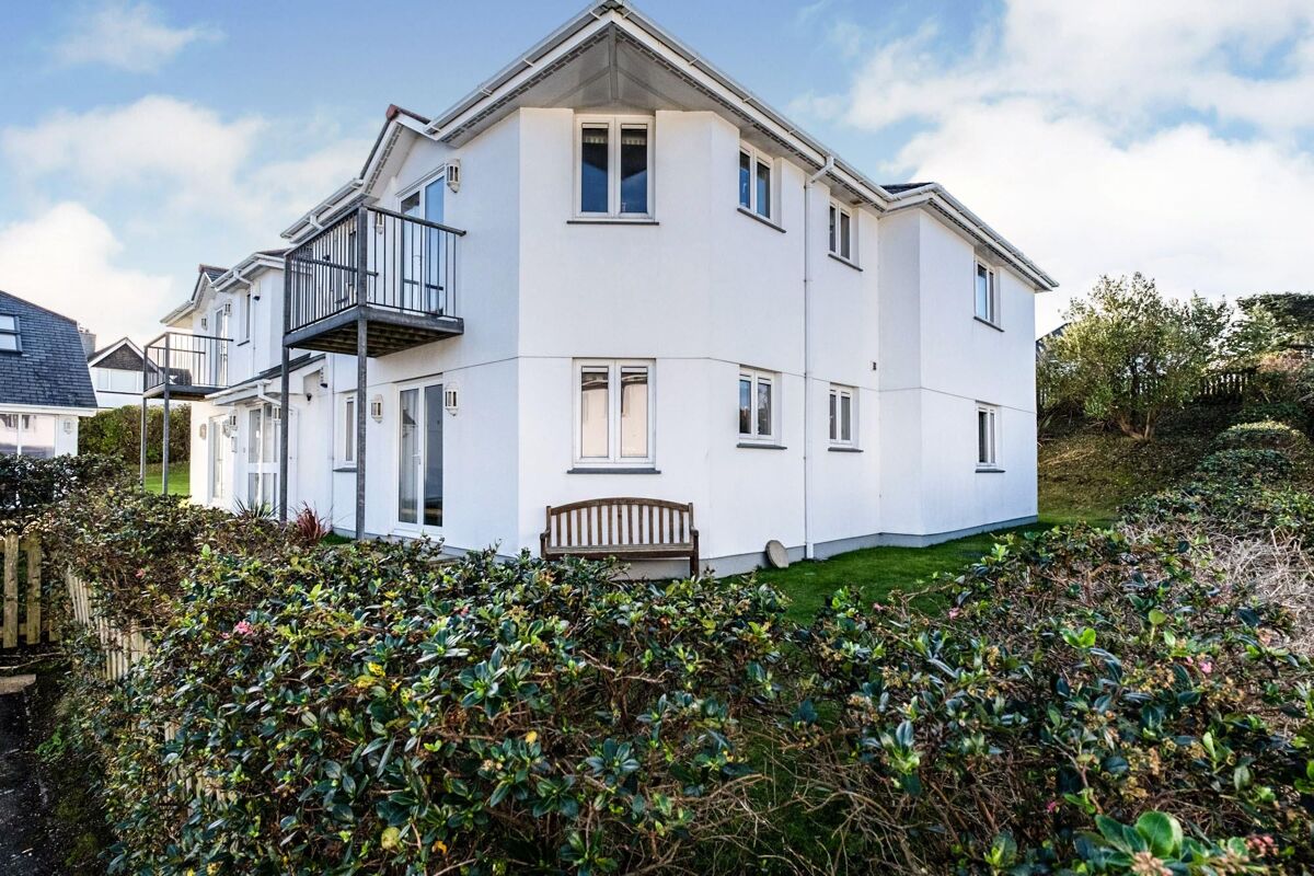 Immobilien zum Kauf Trevose Lodge, Constantine Bay, Padstow, Cornwall, PL28 Knight Frank