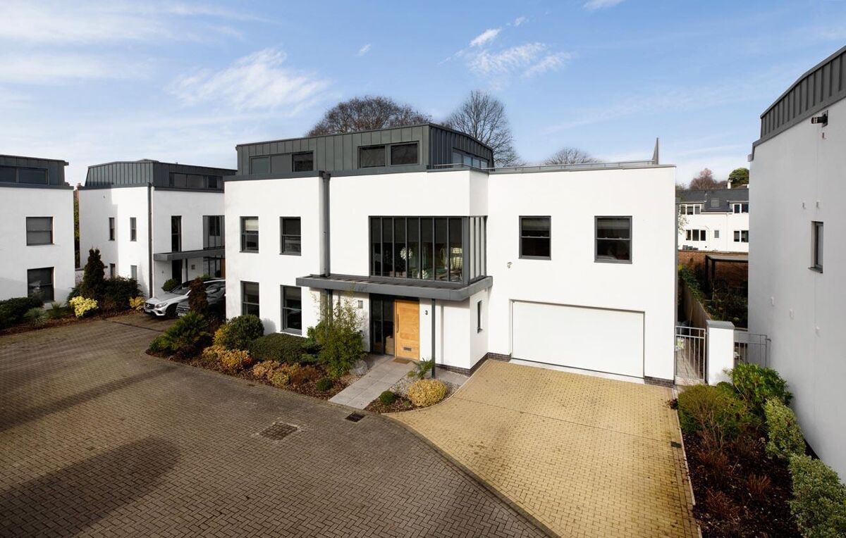 house for sale in The Lyndons, Lyndhurst Road, Exeter, Devon, EX2