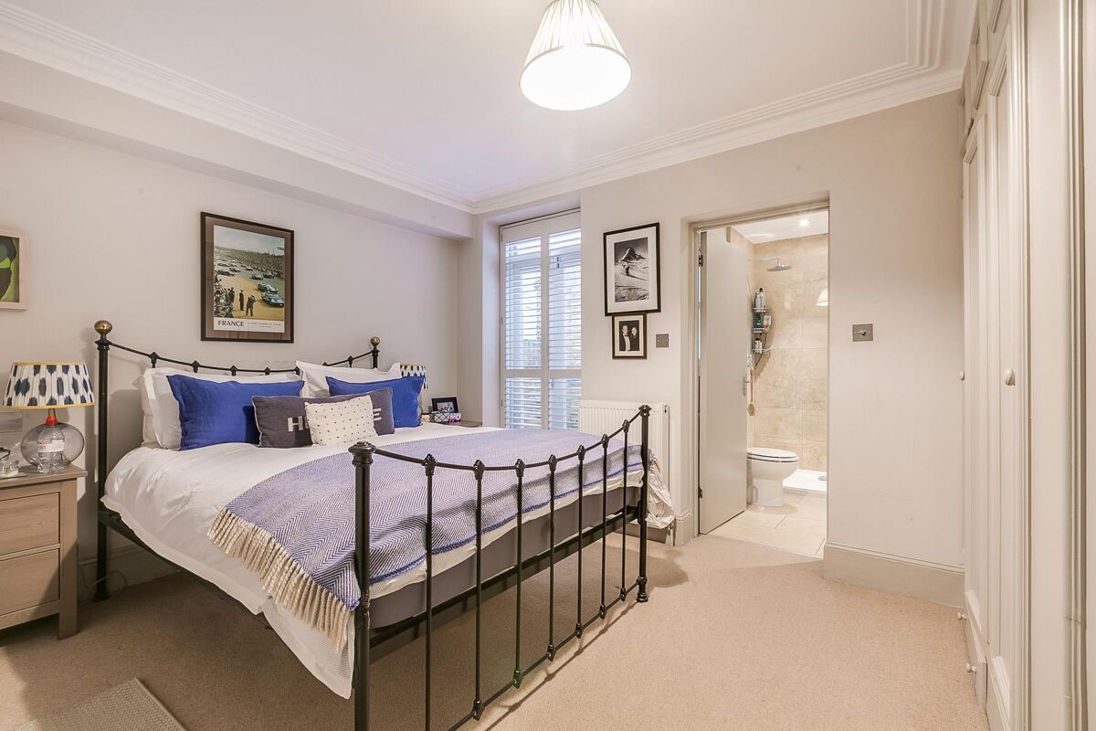 flat for sale in Mirabel Road, Fulham, SW6 FLH012013824 Knight Frank