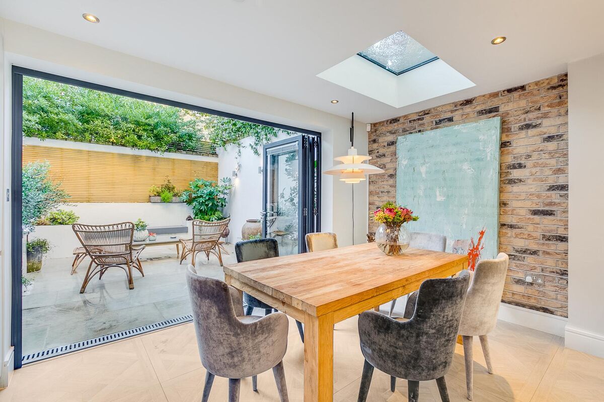 house for sale in Kilmaine Road, Fulham, SW6. FLH012047408 Knight Frank